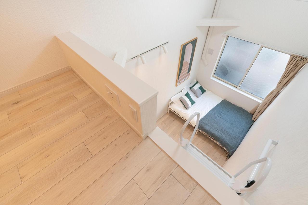 Hanshe 2-story 最近の駅から徒歩1分